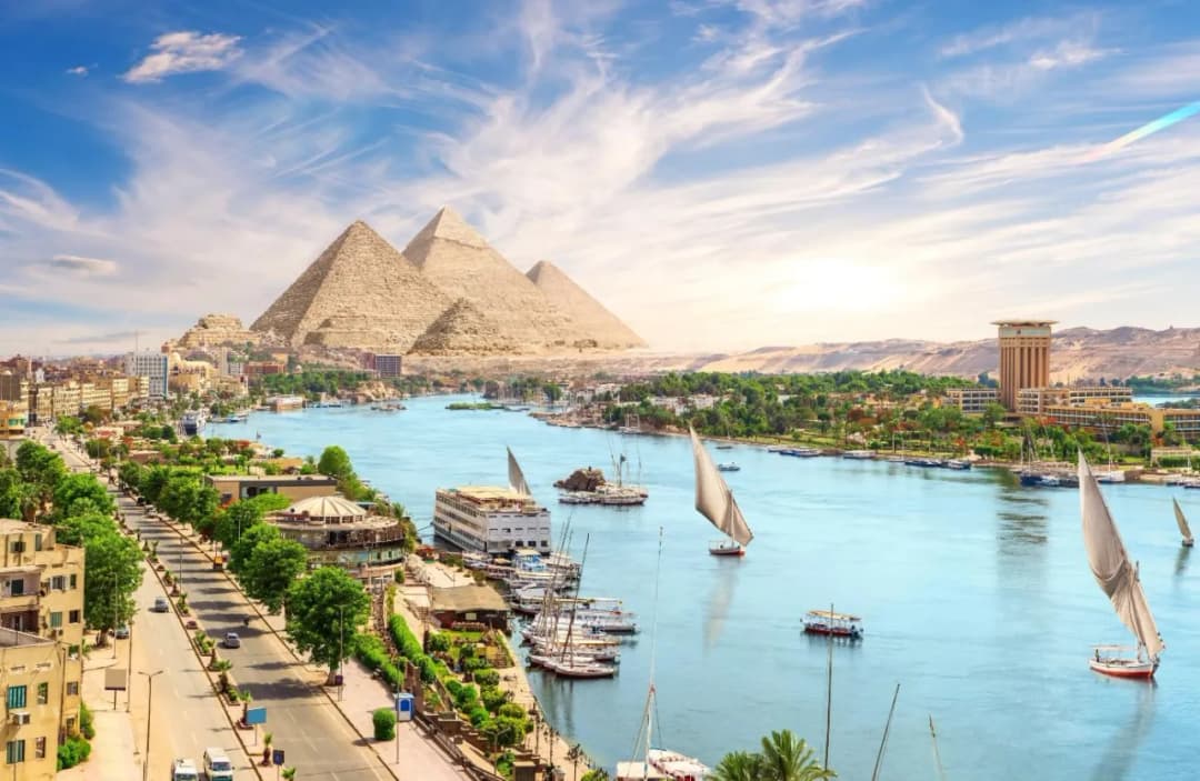 Gdzie leży Egipt na jakim kontynencie? Odkryj jego unikalną lokalizację